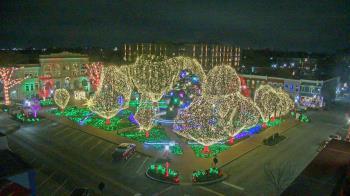 Weather camera view of Walton�s 5 & 10.