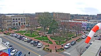 Weather camera view of Walton�s 5 & 10.