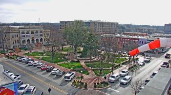 Weather camera view of Walton�s 5 & 10.