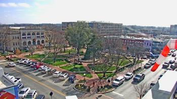 Weather camera view of Walton�s 5 & 10.