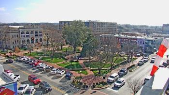 Weather camera view of Walton�s 5 & 10.