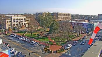 Weather camera view of Walton�s 5 & 10.