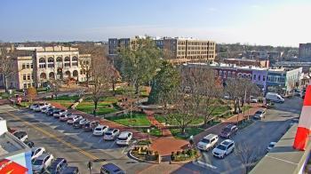 Weather camera view of Walton�s 5 & 10.