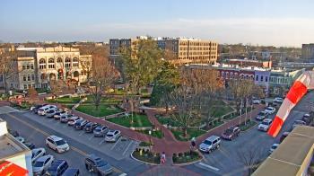 Weather camera view of Walton�s 5 & 10.