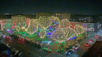 Weather camera view of Walton�s 5 & 10.