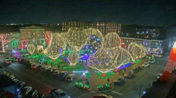 Weather camera view of Walton�s 5 & 10.