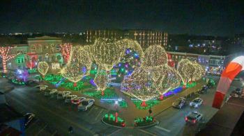 Weather camera view of Walton�s 5 & 10.