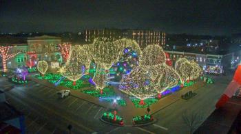 Weather camera view of Walton�s 5 & 10.