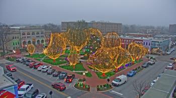 Weather camera view of Walton�s 5 & 10.