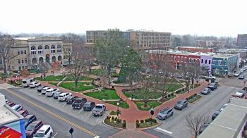 Weather camera view of Walton�s 5 & 10.