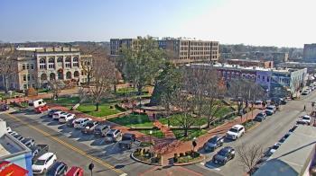 Weather camera view of Walton�s 5 & 10.