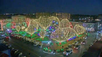 Weather camera view of Walton�s 5 & 10.