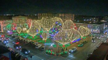 Weather camera view of Walton�s 5 & 10.