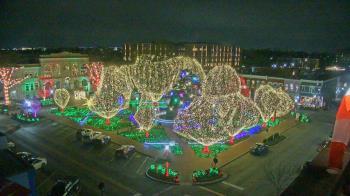 Weather camera view of Walton�s 5 & 10.