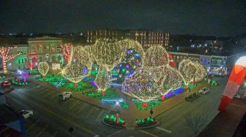 Weather camera view of Walton�s 5 & 10.