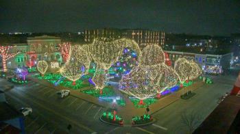 Weather camera view of Walton�s 5 & 10.