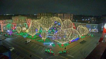 Weather camera view of Walton�s 5 & 10.