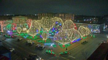 Weather camera view of Walton�s 5 & 10.