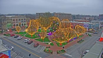 Weather camera view of Walton�s 5 & 10.