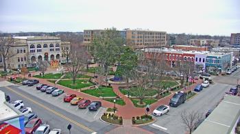 Weather camera view of Walton�s 5 & 10.