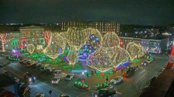 Weather camera view of Walton�s 5 & 10.