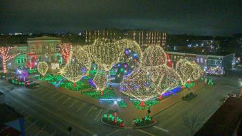 Weather camera view of Walton�s 5 & 10.