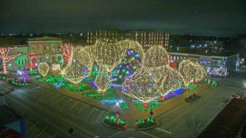 Weather camera view of Walton�s 5 & 10.