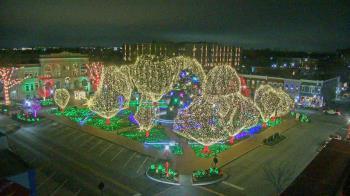 Weather camera view of Walton�s 5 & 10.