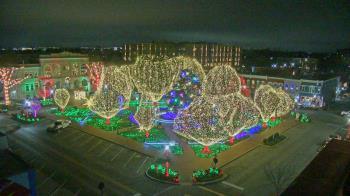 Weather camera view of Walton�s 5 & 10.