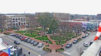 Weather camera view of Walton�s 5 & 10.