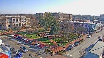 Weather camera view of Walton�s 5 & 10.