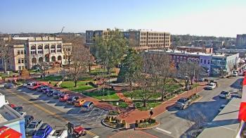 Weather camera view of Walton�s 5 & 10.