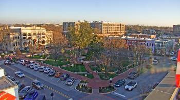 Weather camera view of Walton�s 5 & 10.