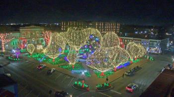 Weather camera view of Walton�s 5 & 10.