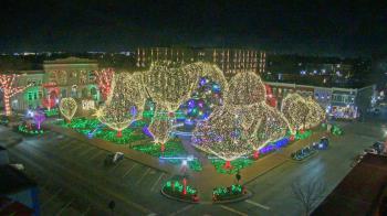 Weather camera view of Walton�s 5 & 10.