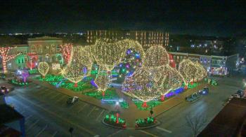 Weather camera view of Walton�s 5 & 10.