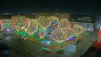 Weather camera view of Walton�s 5 & 10.