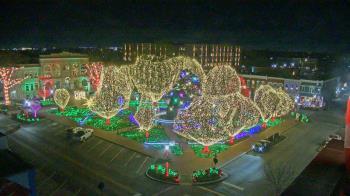 Weather camera view of Walton�s 5 & 10.