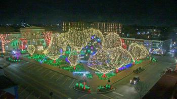 Weather camera view of Walton�s 5 & 10.