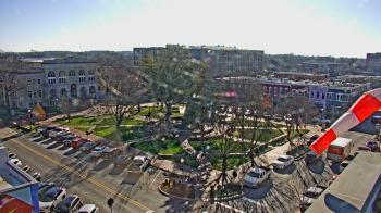 Weather camera view of Walton�s 5 & 10.