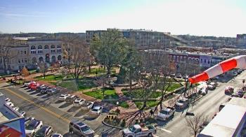 Weather camera view of Walton�s 5 & 10.