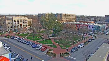 Weather camera view of Walton�s 5 & 10.