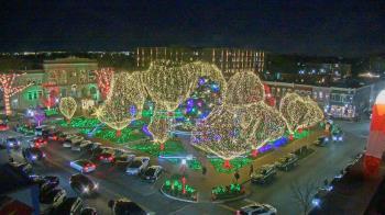 Weather camera view of Walton�s 5 & 10.