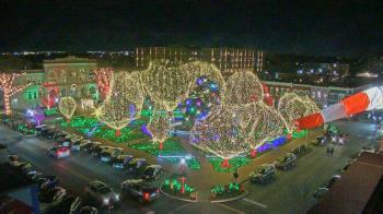 Weather camera view of Walton�s 5 & 10.