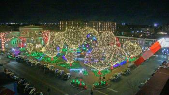 Weather camera view of Walton�s 5 & 10.