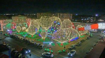 Weather camera view of Walton�s 5 & 10.