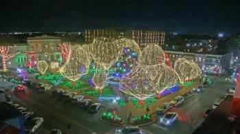 Weather camera view of Walton�s 5 & 10.