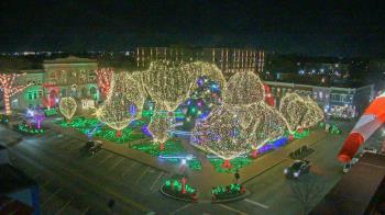 Weather camera view of Walton�s 5 & 10.