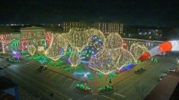 Weather camera view of Walton�s 5 & 10.