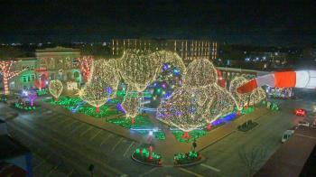 Weather camera view of Walton�s 5 & 10.